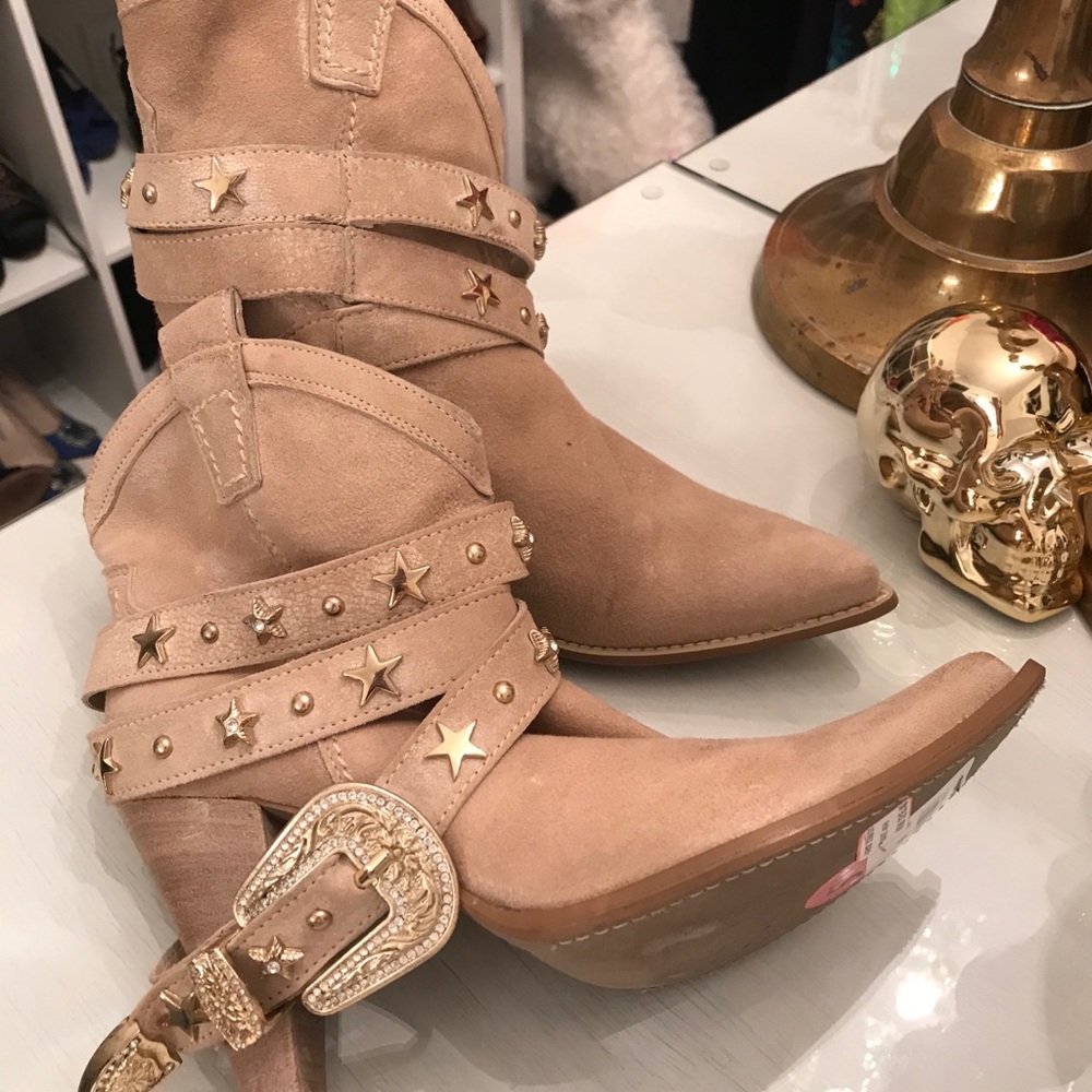 ID suede cowgirl boots.